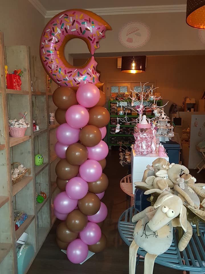 Ballon Ballonnen pilaar donut communie babyborrel Sint-Truiden Hoeselt